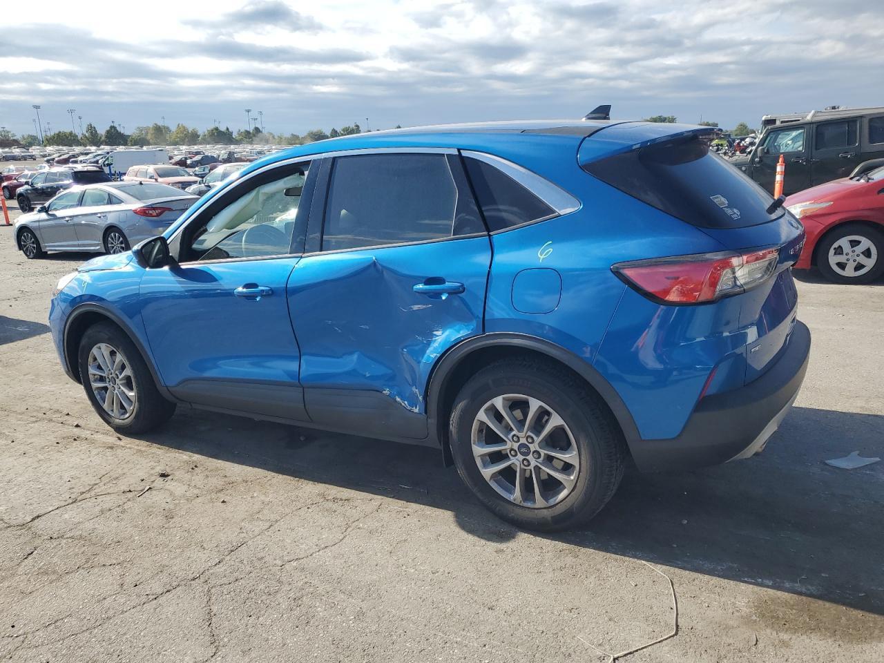 2020 Ford Escape Se - Фото 2