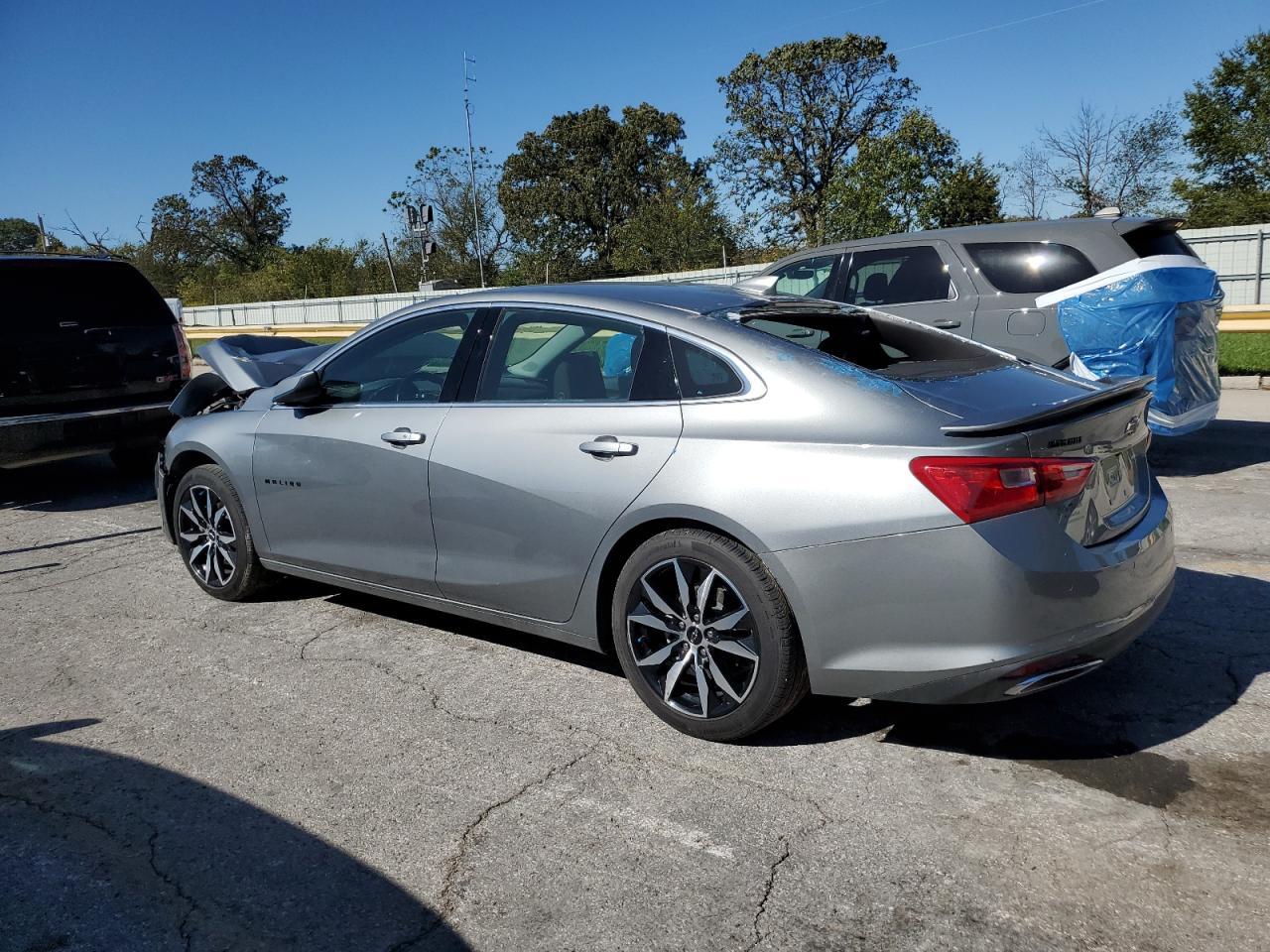 2024 Chevrolet Malibu Rs - Image 2