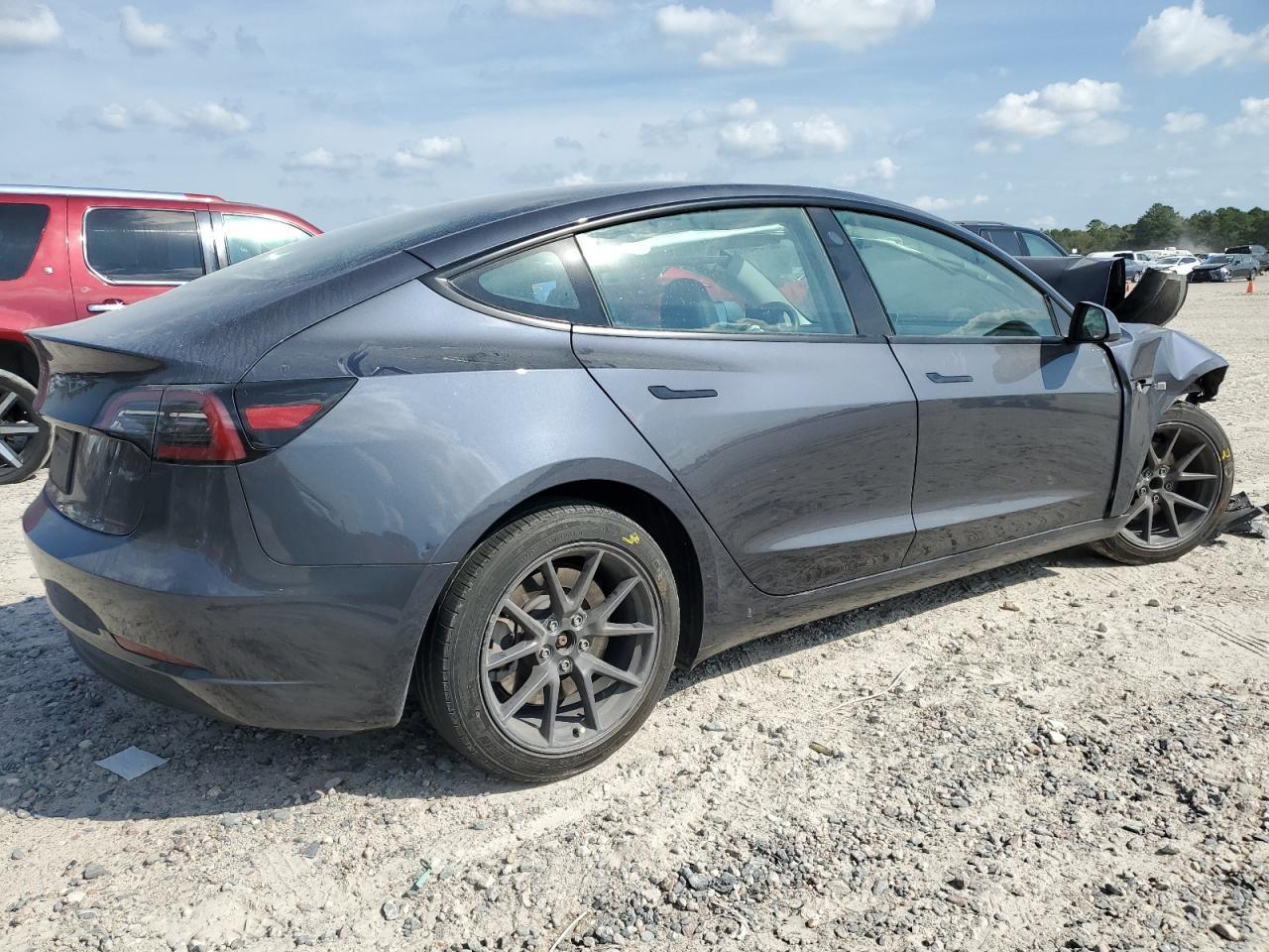 2023 Tesla Model 3 - Фото 3