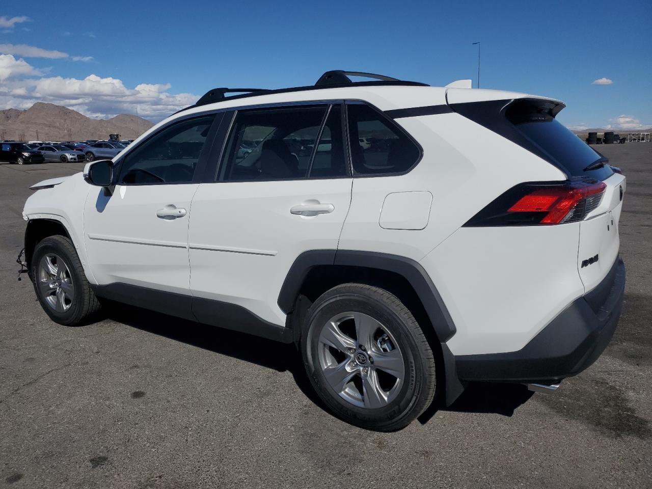2025 Toyota Rav4 Xle - Фото 2