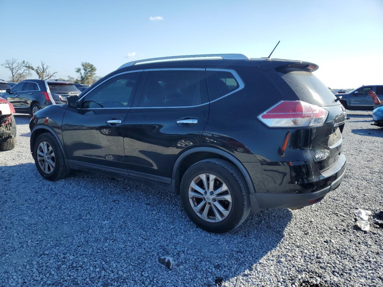2015 Nissan Rogue S - Фото 2