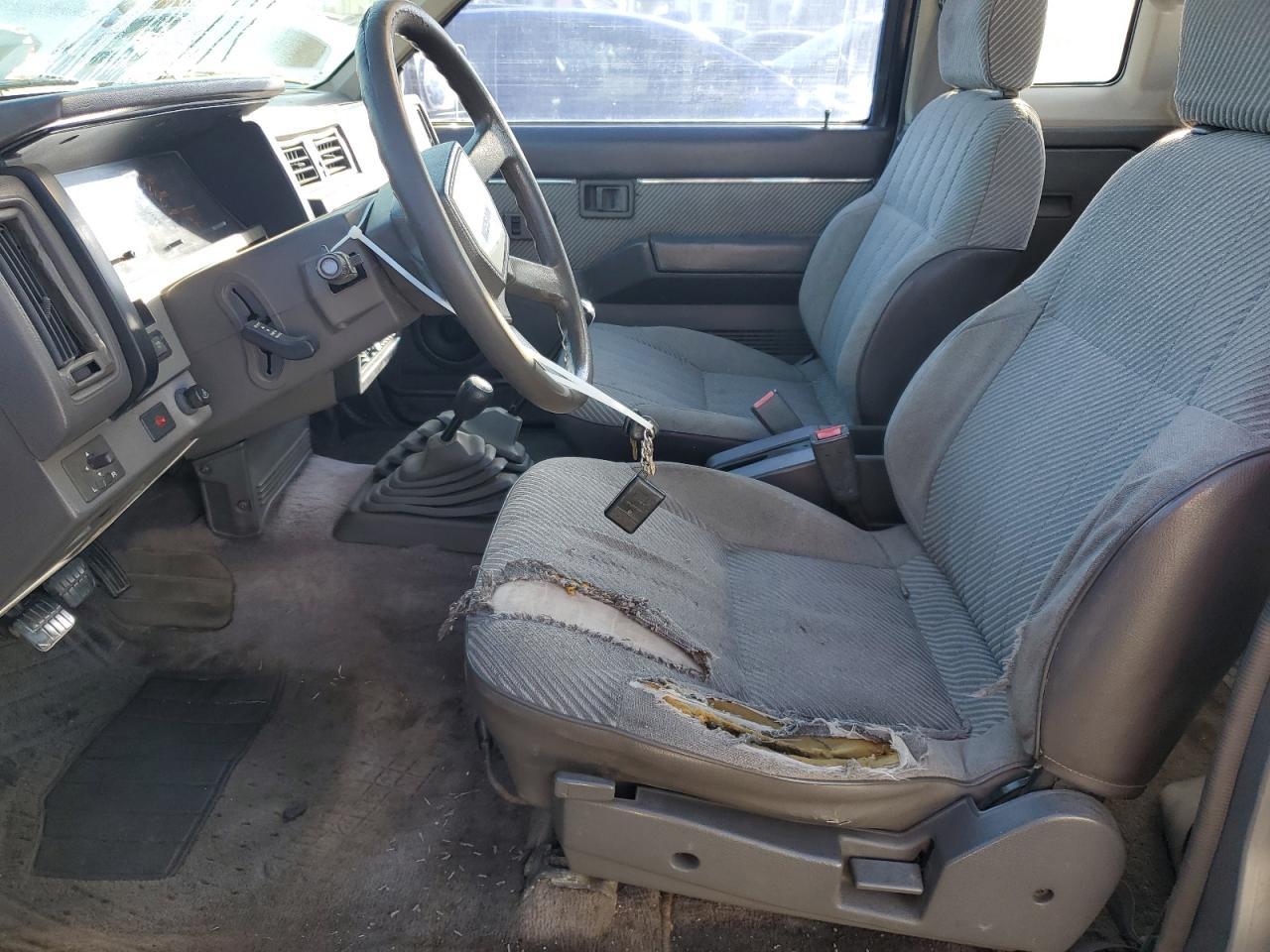 1988 Nissan D21 King Cab - Фото 7