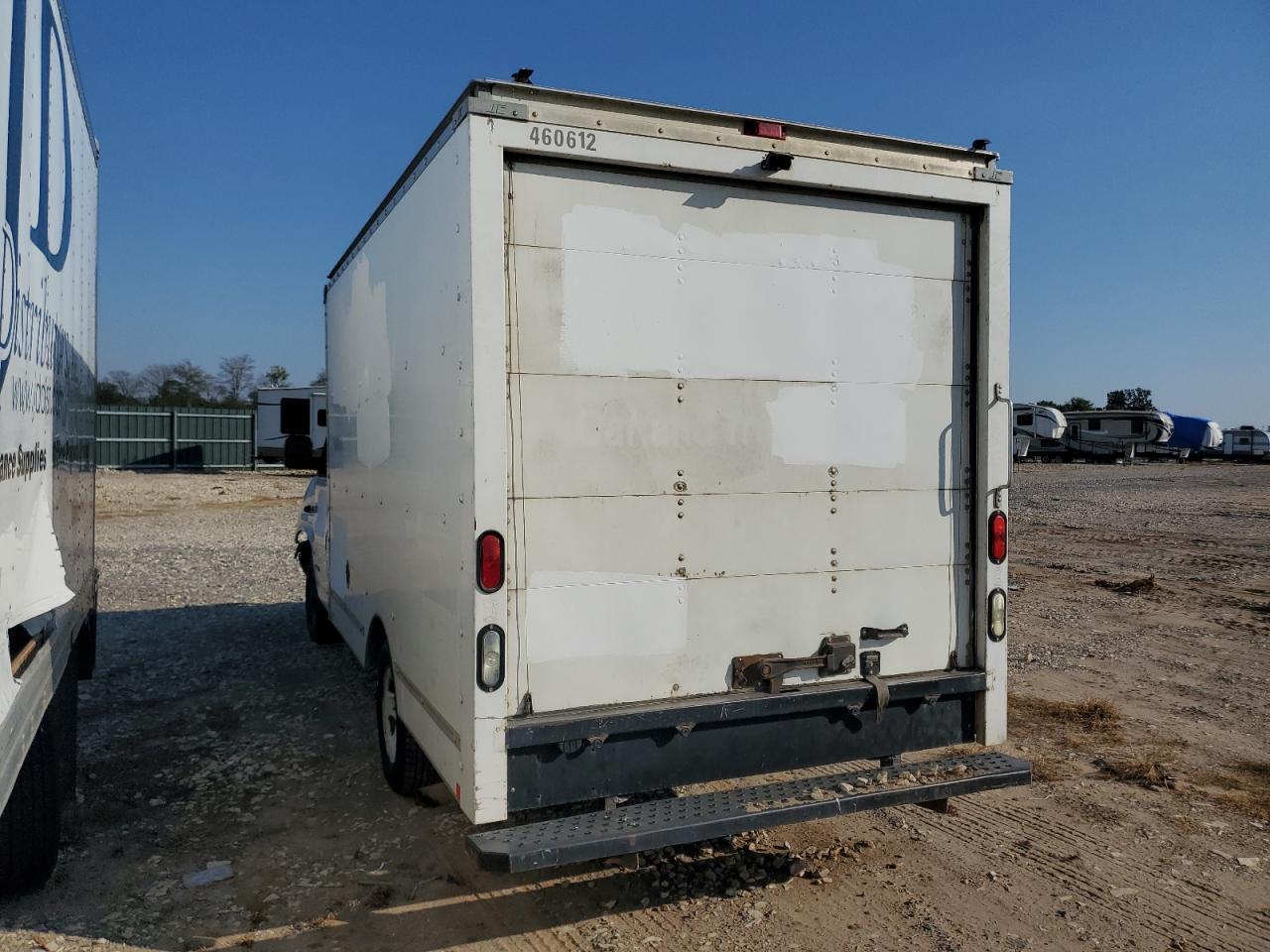 2012 GMC Savana Cutaway G3500 - Image 2