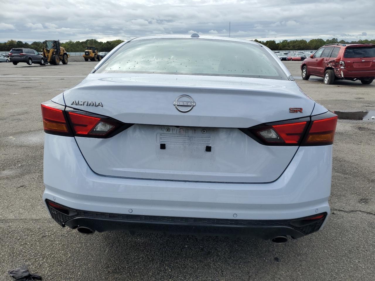 2024 Nissan Altima Sr - Фото 6