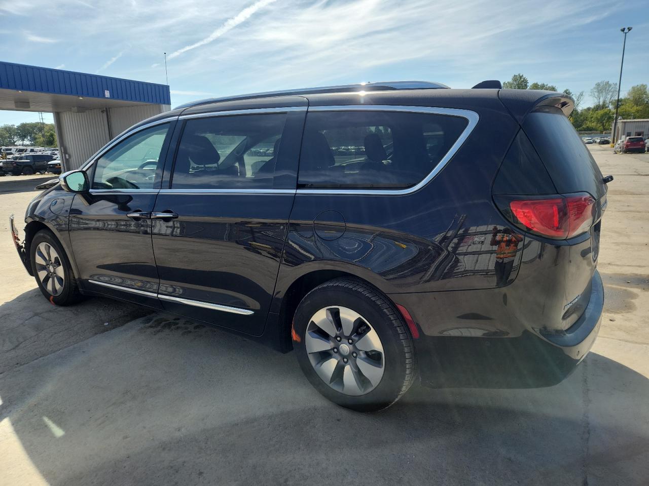 2018 Chrysler Pacifica Hybrid Limited - Фото 2