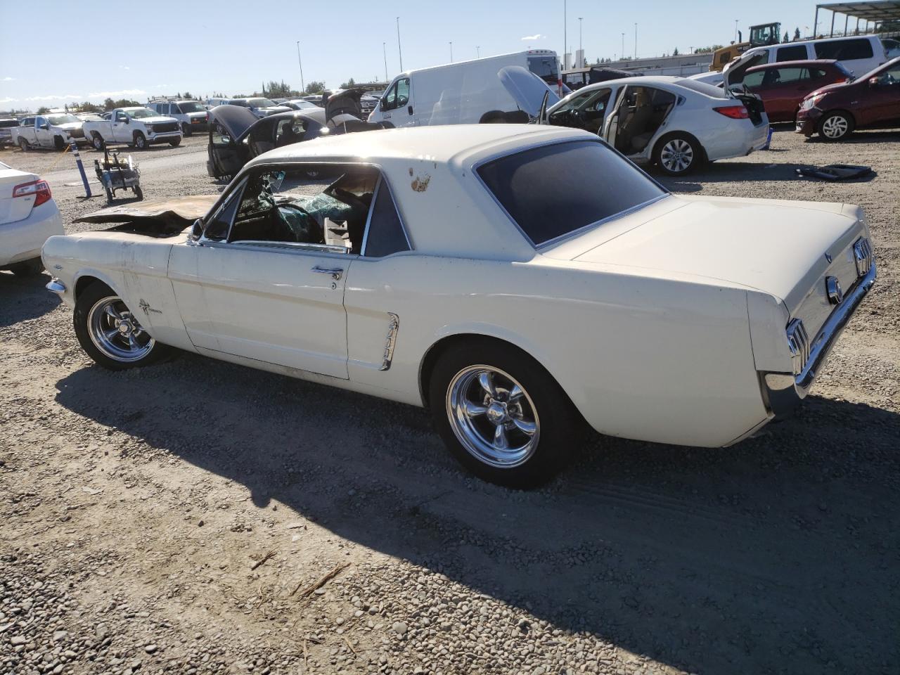 1965 Ford Mustang - Фото 2