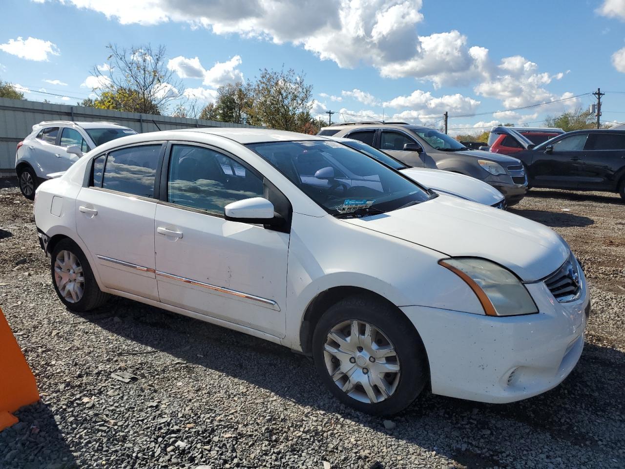 2011 Nissan Sentra 2.0 - Фото 4