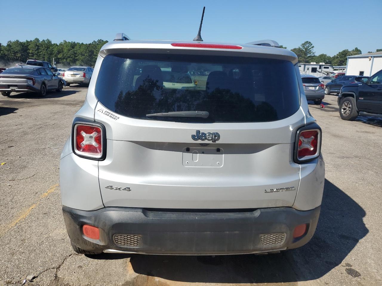 2017 Jeep Renegade Limited - Image 6