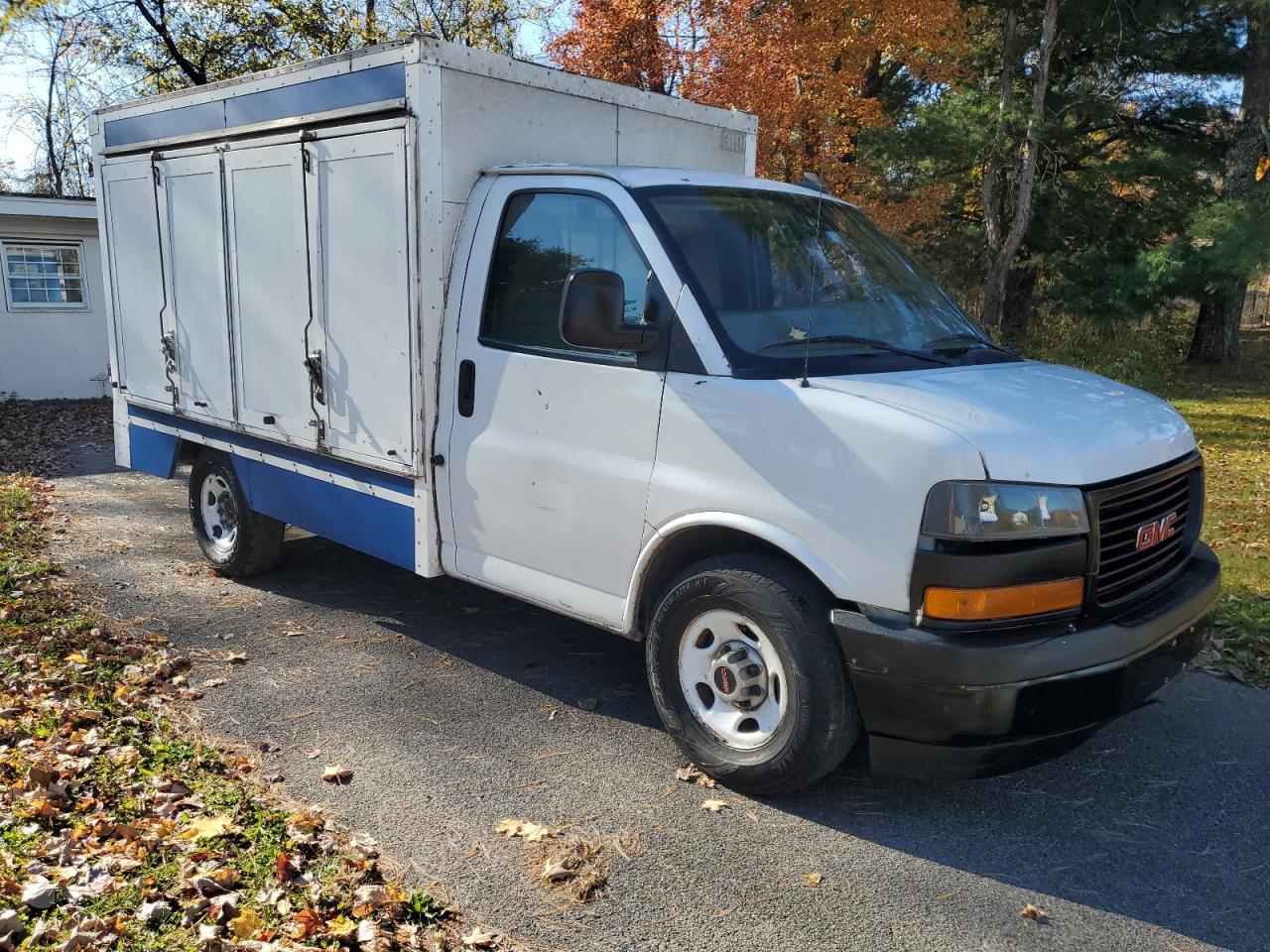 2019 GMC Savana Delivery Truck - Фото 4