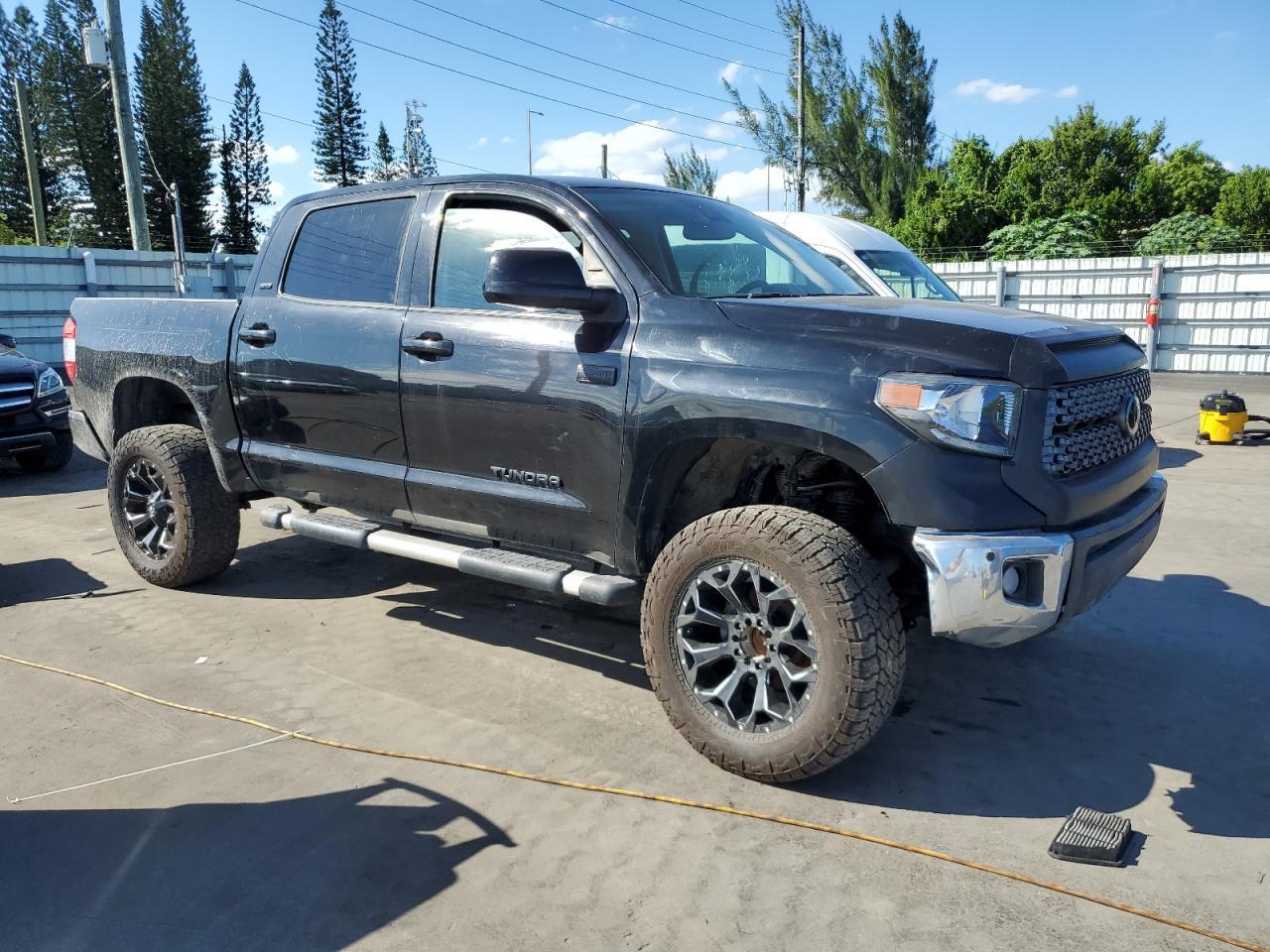 2020 Toyota Tundra Crewmax Sr5 - Фото 4