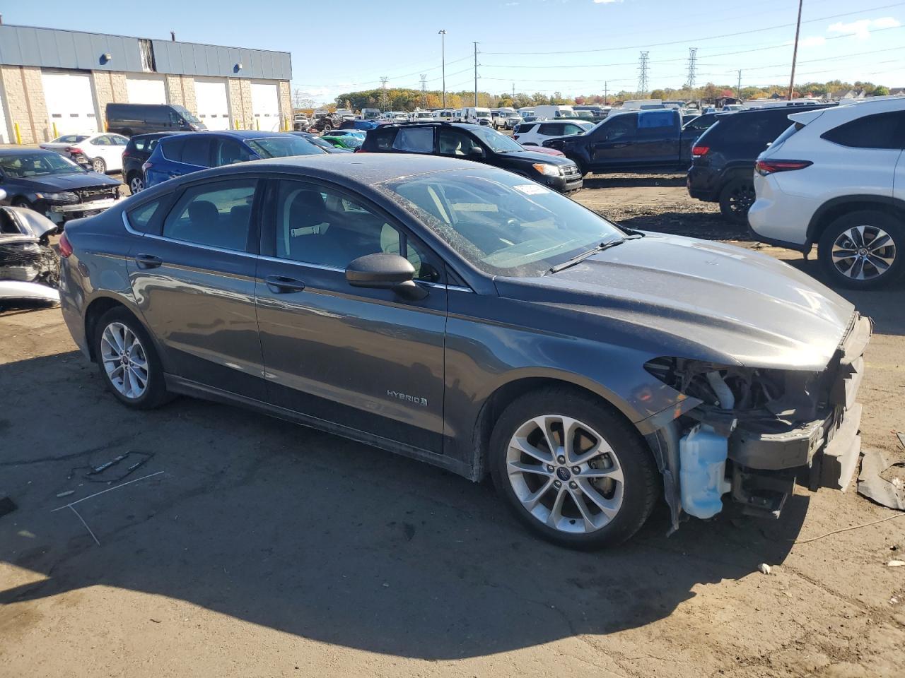 2019 Ford Fusion Se - Фото 4