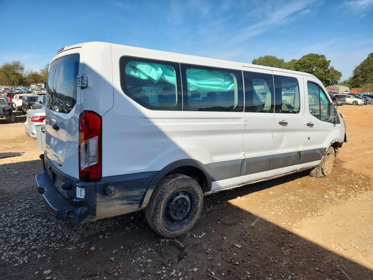 2017 Ford Transit T-350 - Фото 3