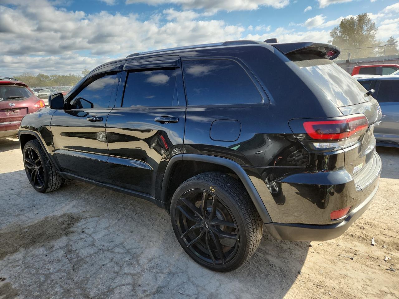 2015 Jeep Grand Cherokee Limited - Image 2