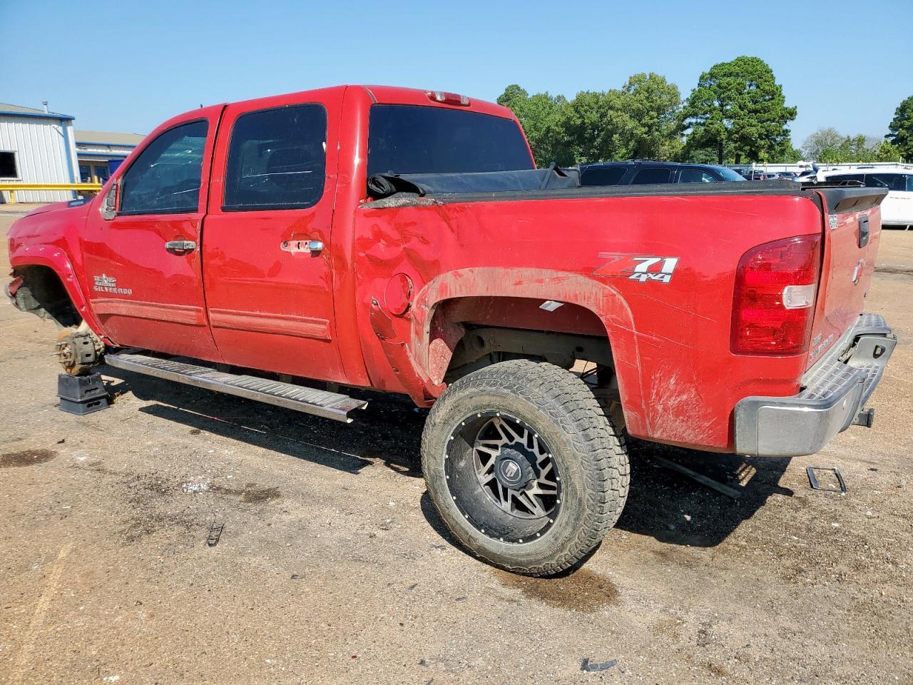 2010 Chevrolet Silverado K1500 Lt - Image 2
