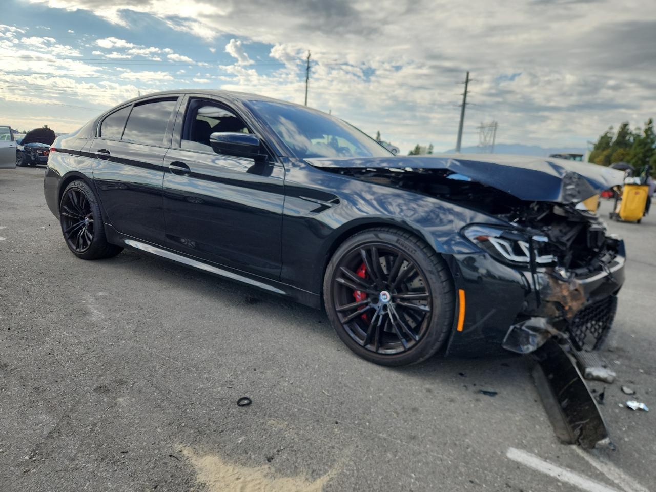 2023 BMW M5 - Фото 4