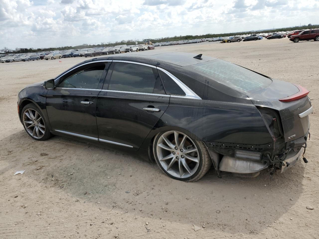 2014 Cadillac Xts Premium Collection - Image 2