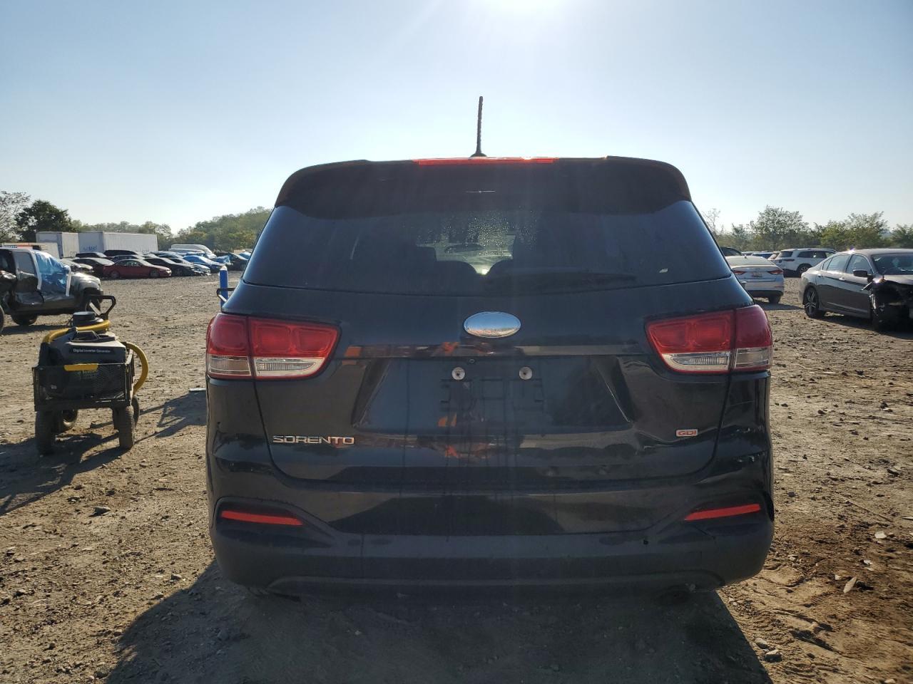2017 Kia Sorento Lx 3.3L V6 - Фото 6