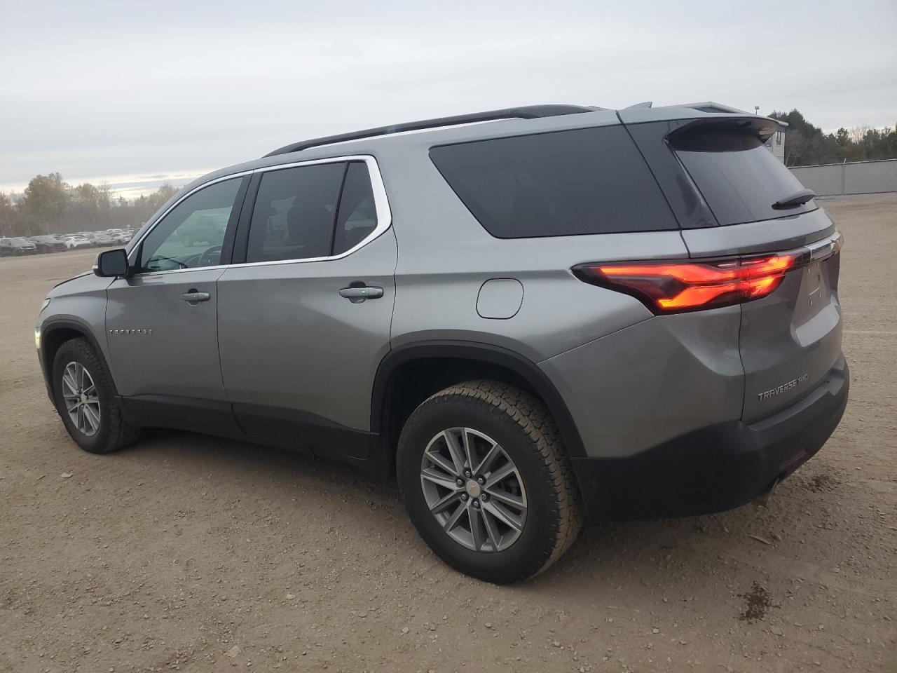 2023 Chevrolet Traverse Lt - Image 2