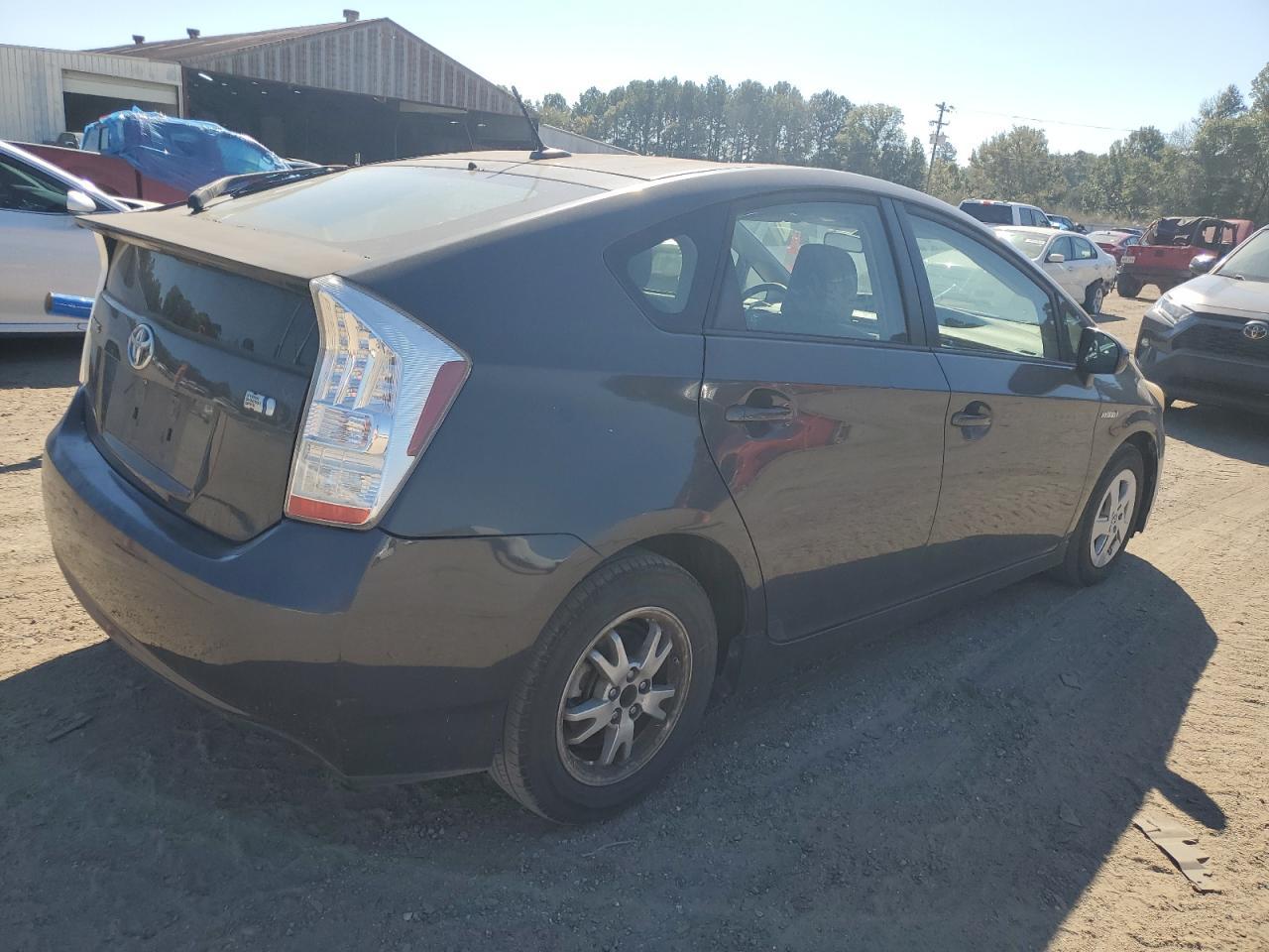 2011 Toyota Prius - Фото 3