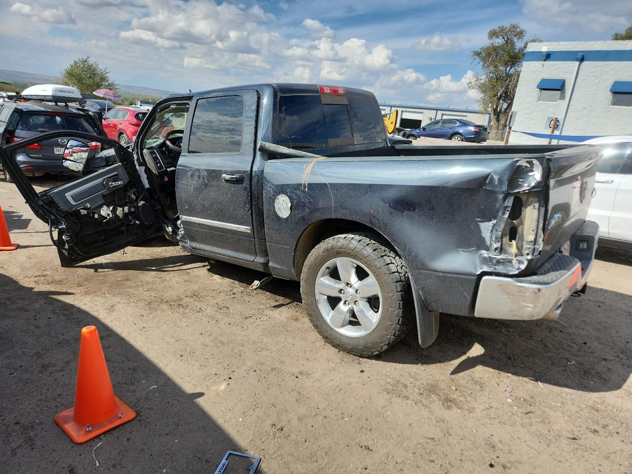 2017 Ram 1500 Slt - Фото 2