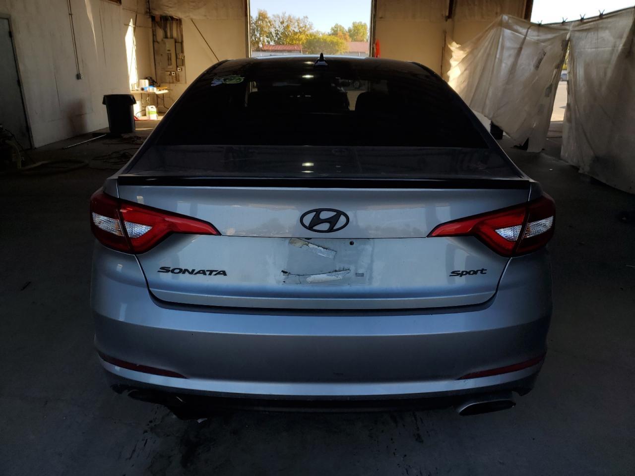 2015 Hyundai Sonata Sport - Image 6