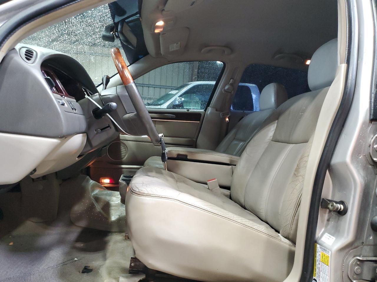 2008 Lincoln Town Car Signature Limited - Фото 7