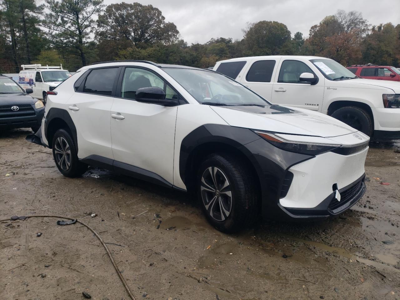 2025 Toyota Bz4X Xle - Image 4