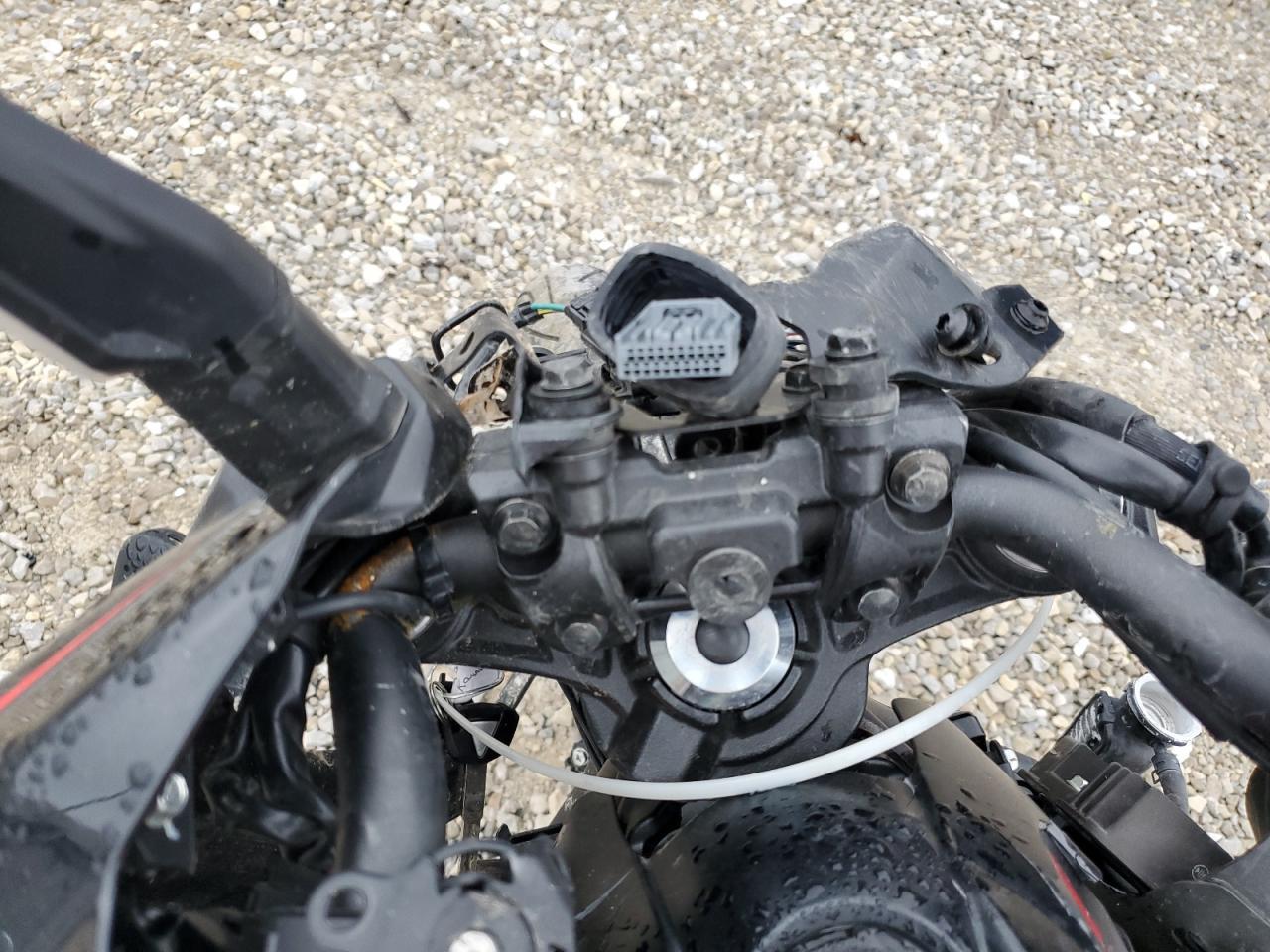 2023 Kawasaki Er650 P - Фото 7