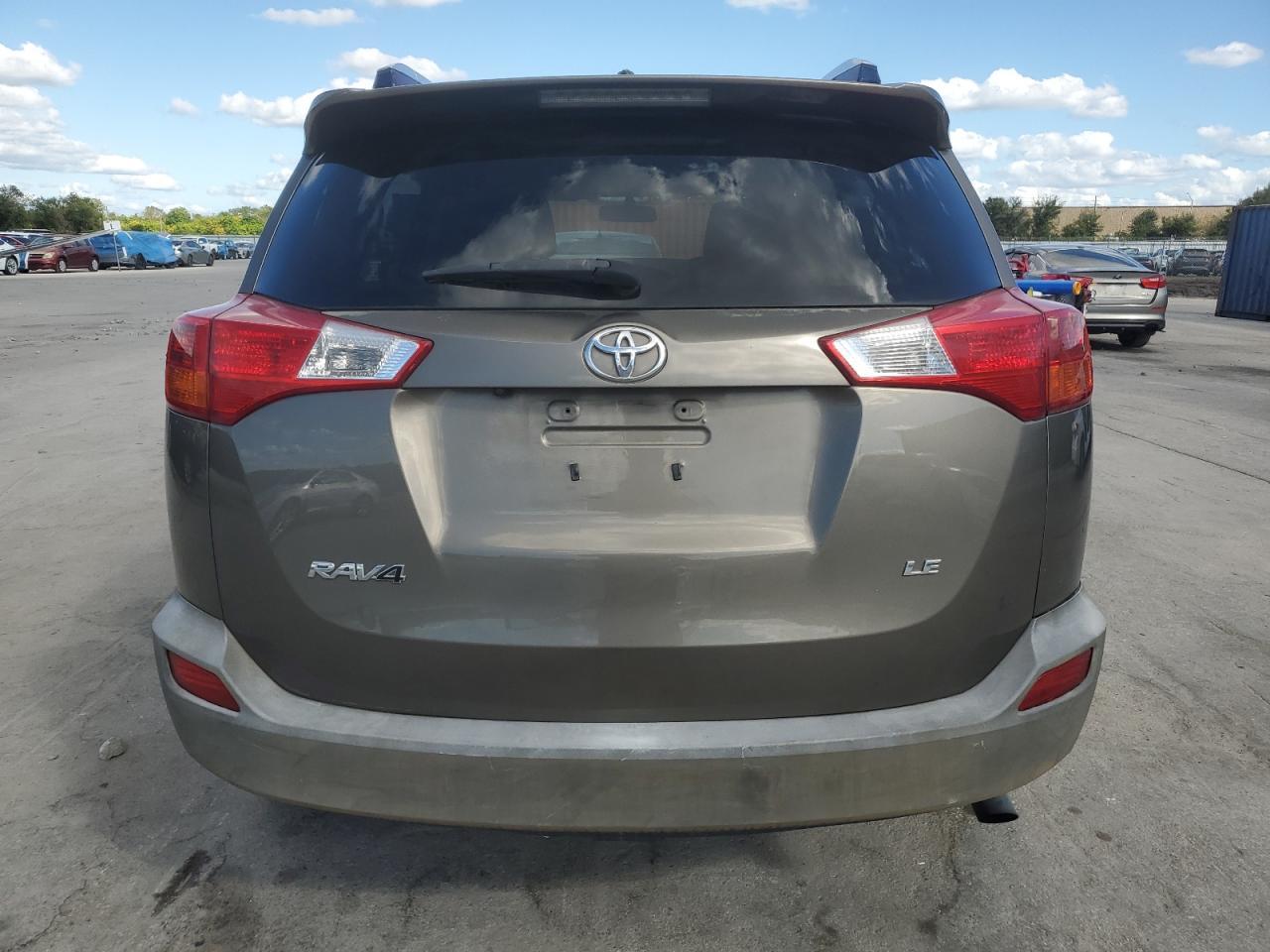 2015 Toyota Rav4 Le - Image 6