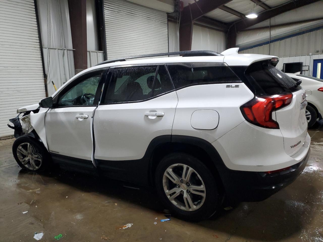 2018 GMC Terrain Sle - Image 2