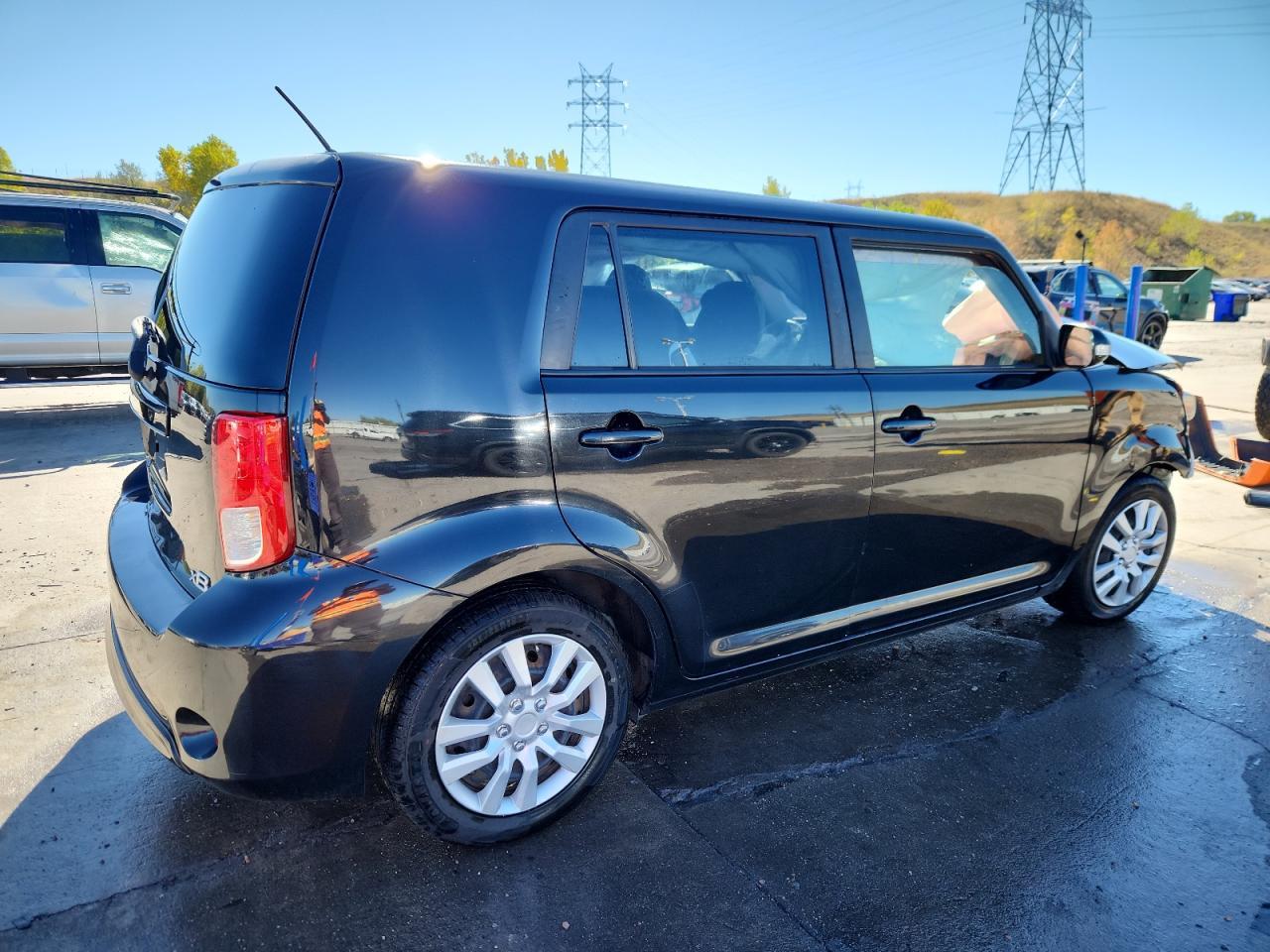 2015 Toyota Scion Xb - Image 3