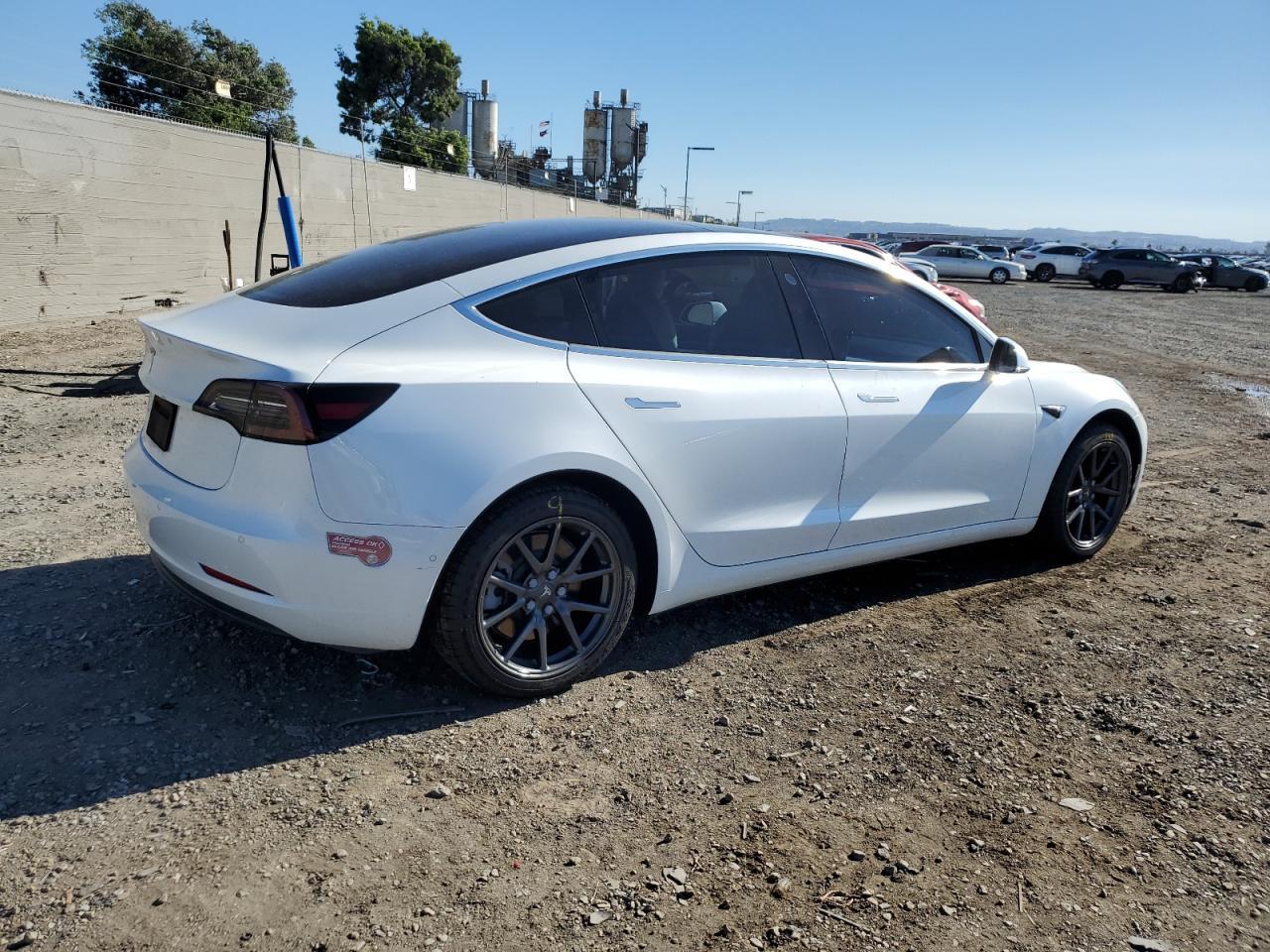 2019 Tesla Model 3 - Фото 3