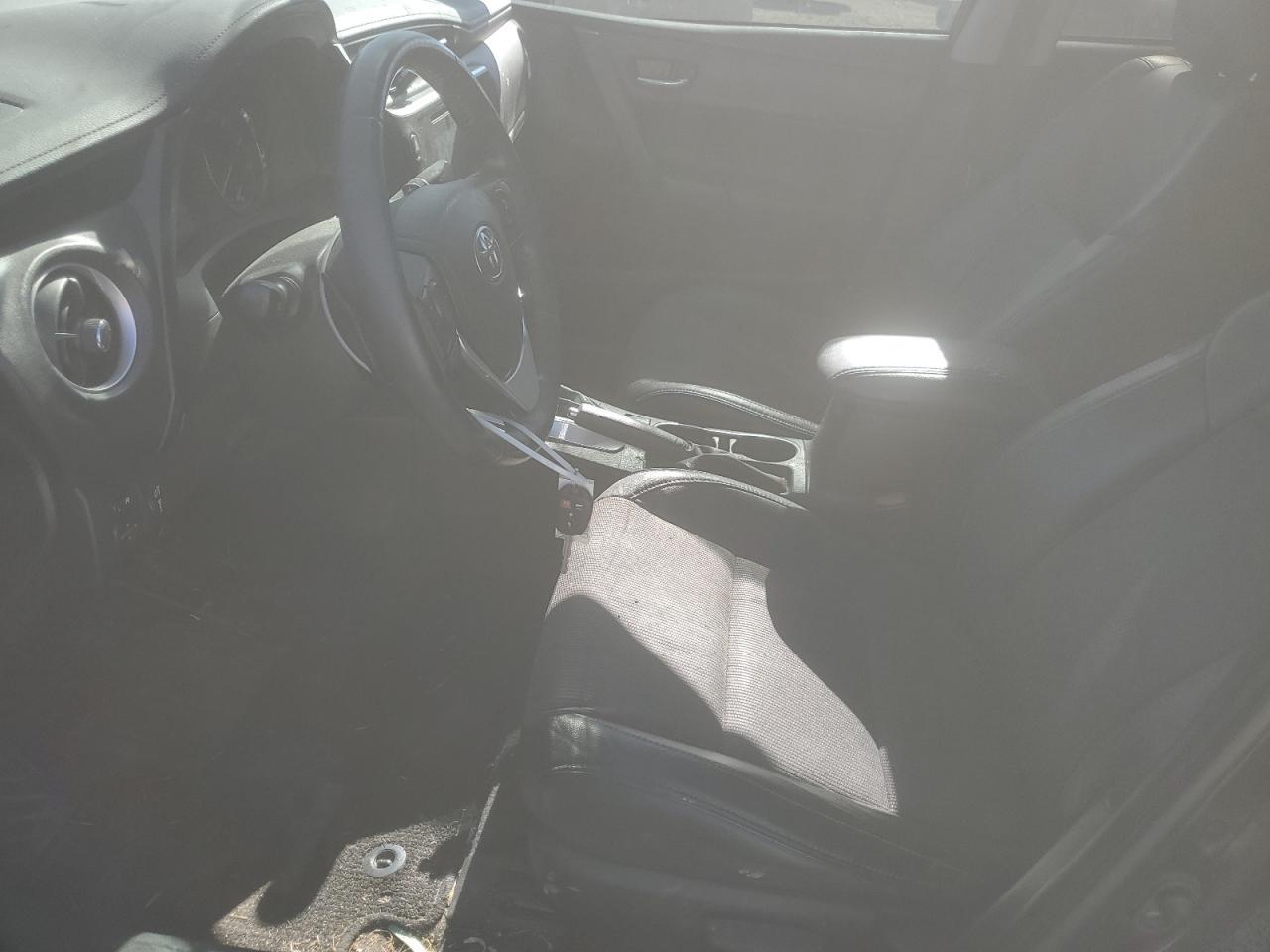 2017 Toyota Corolla L - Image 7