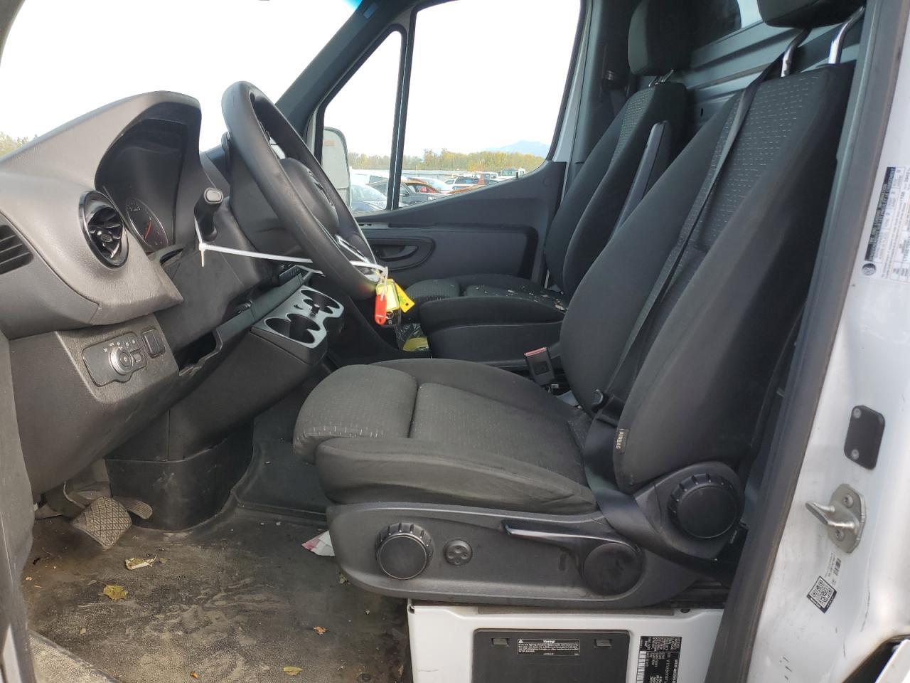 2024 Mercedes Benz Sprinter 2500 Delivery Van - Фото 7