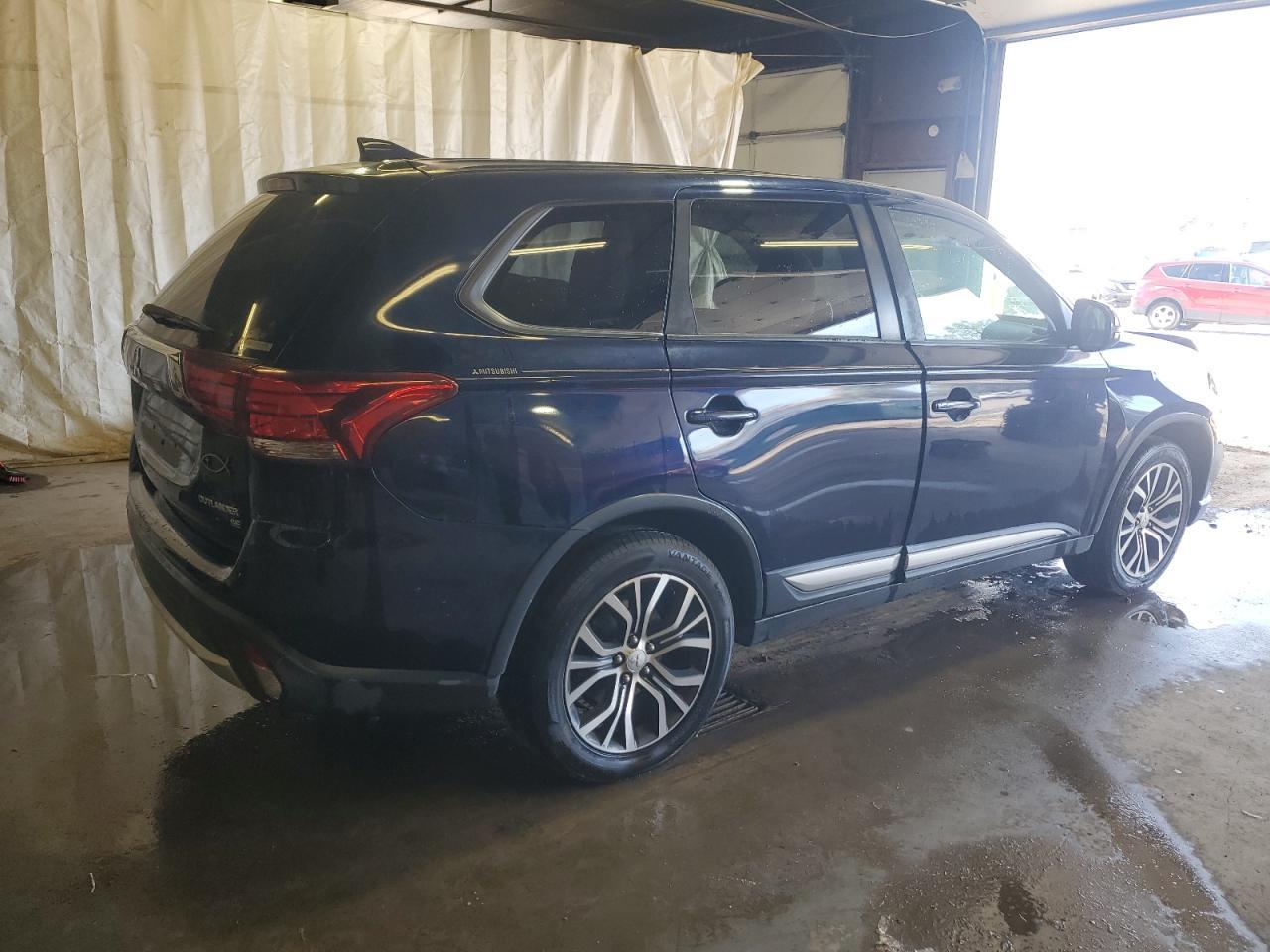 2018 Mitsubishi Outlander Se - Image 3