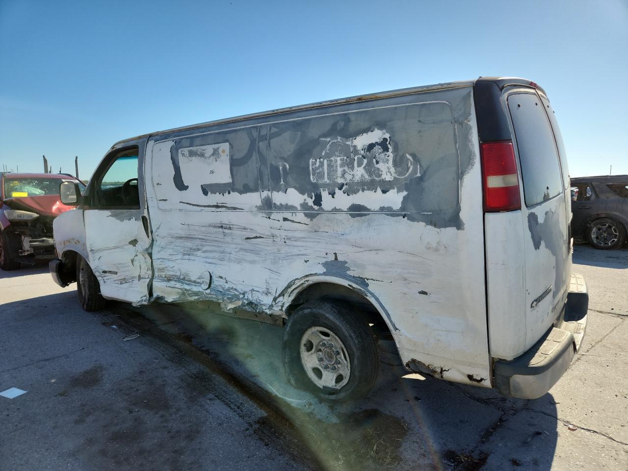 2006 Chevrolet Express G2500 - Фото 2