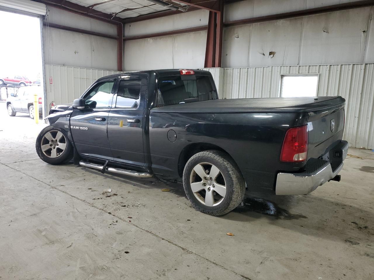 2011 Dodge Ram 1500 - Фото 2