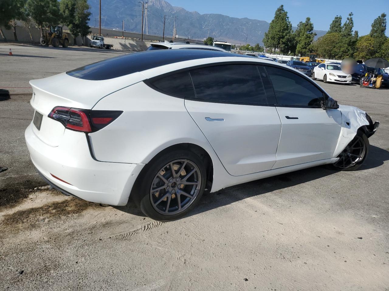 2021 Tesla Model 3 - Image 3