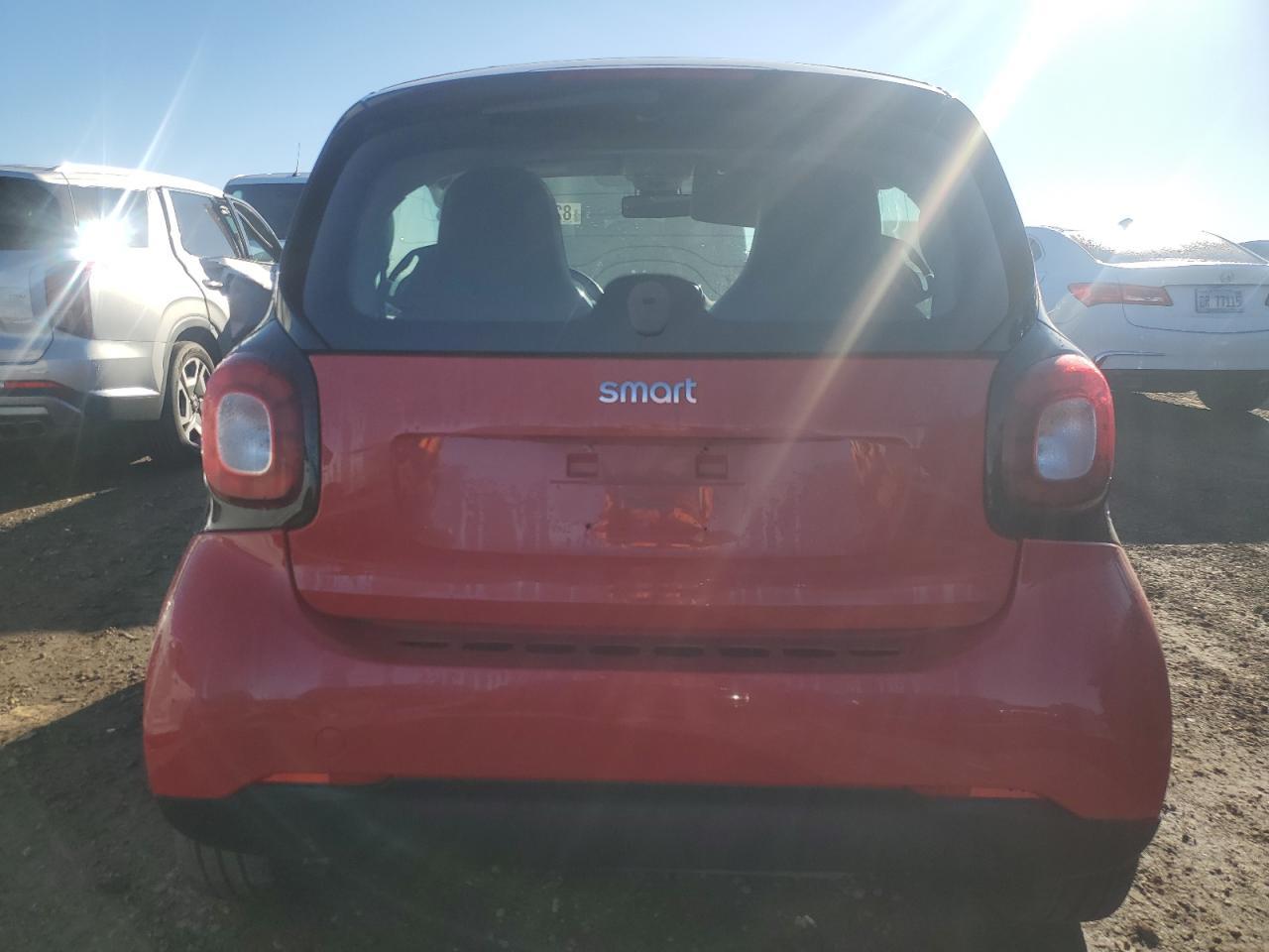 2016 Smart Fortwo - Image 6