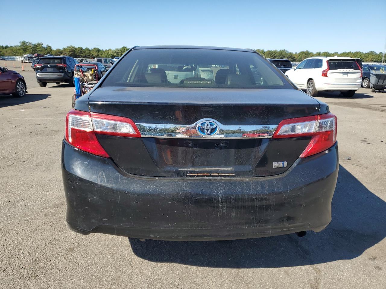 2014 Toyota Camry Hybrid - Фото 6