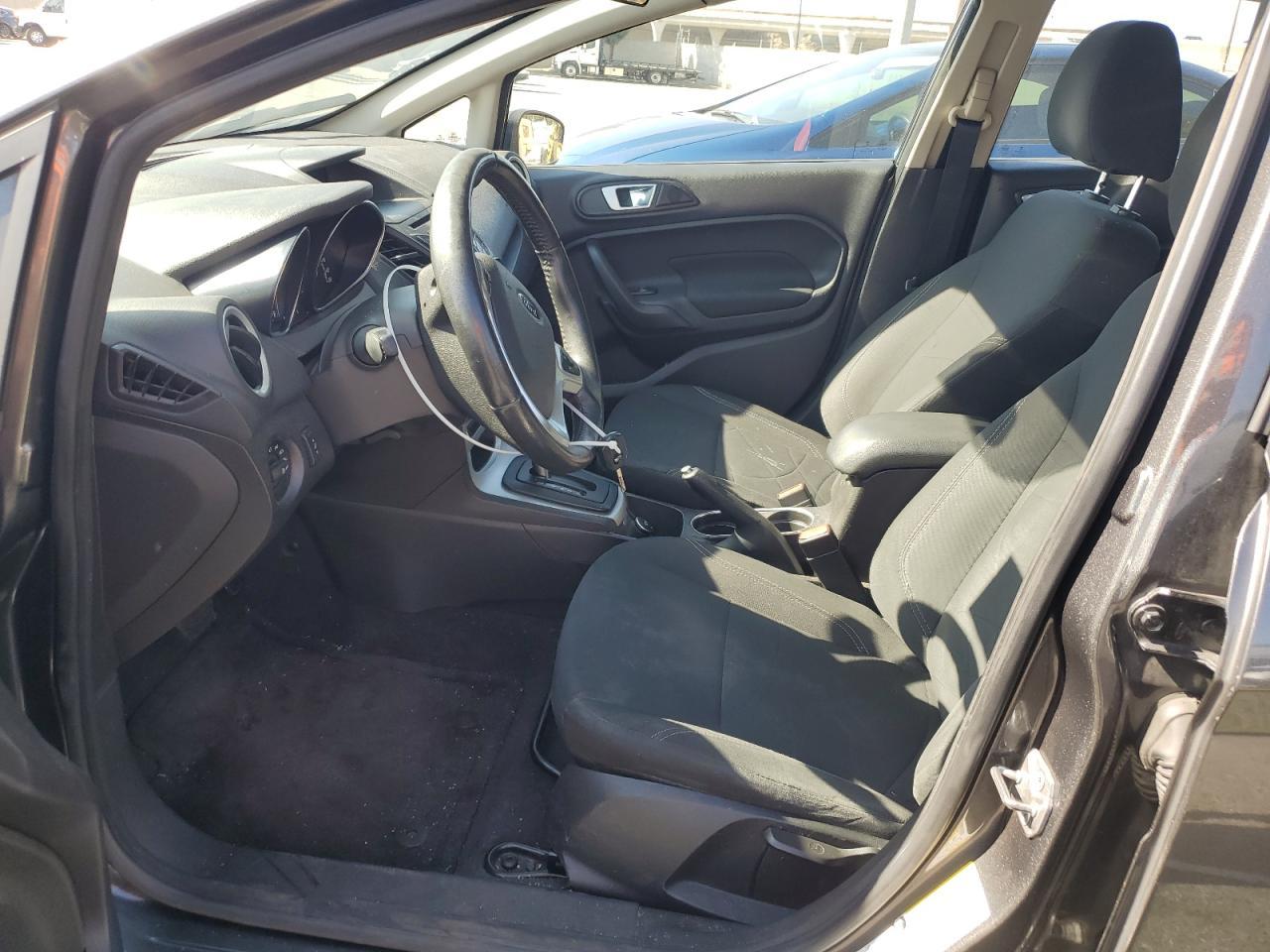 2015 Ford Fiesta Se - Image 7