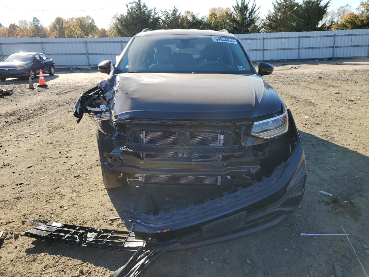 2022 Volkswagen Tiguan S - Фото 5
