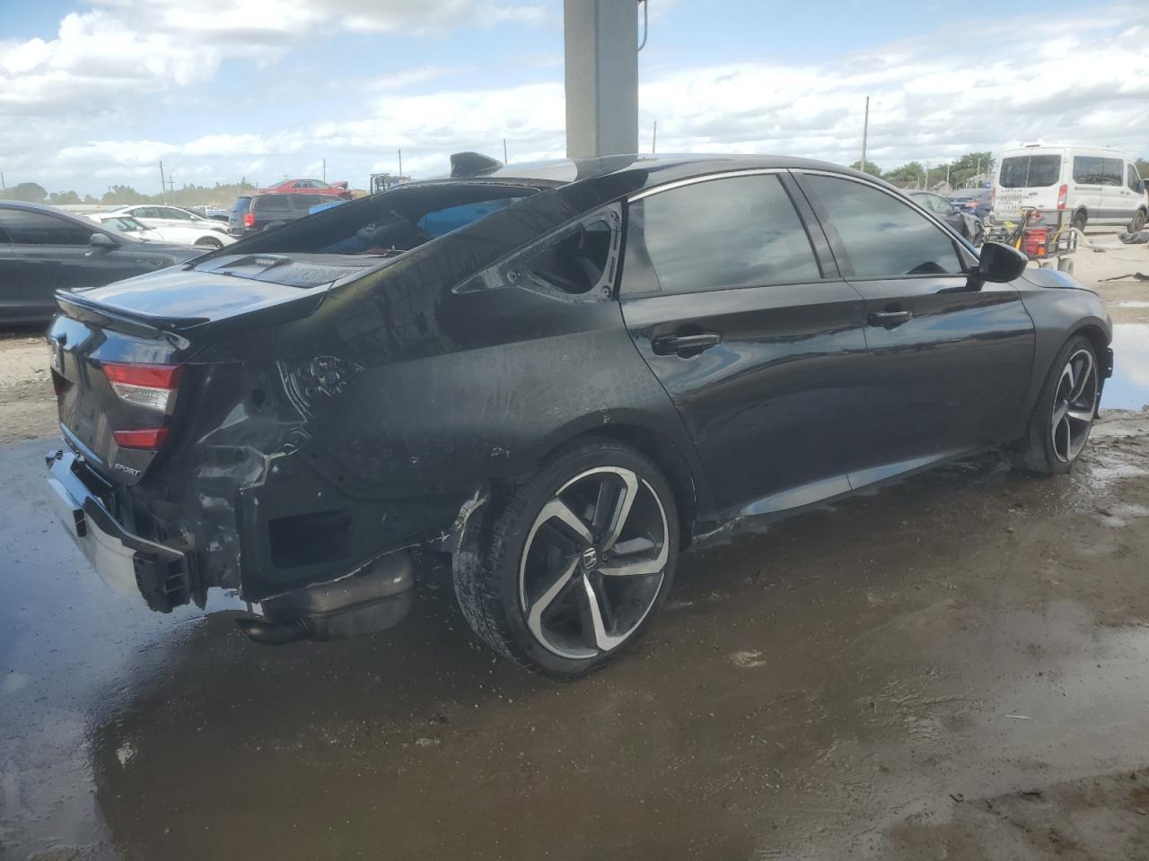 2020 Honda Accord Sport - Image 3