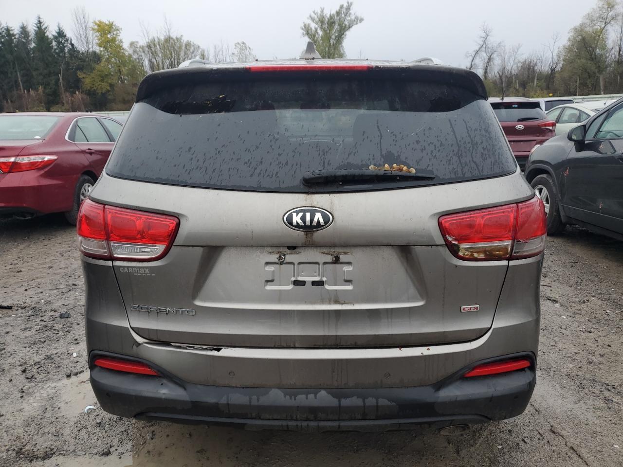 2016 Kia Sorento Lx - Image 6