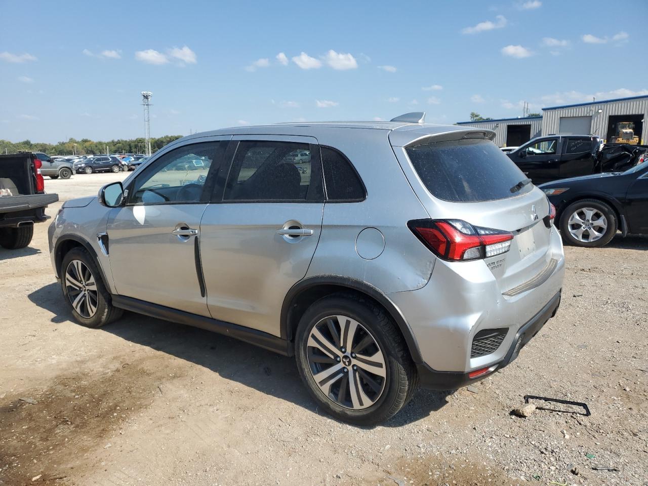 2021 Mitsubishi Outlander Sport Es - Image 2
