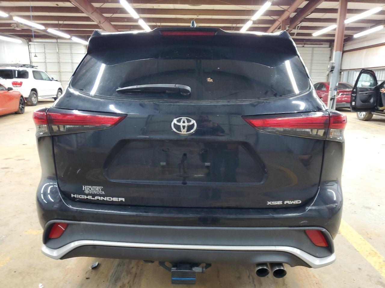 2022 Toyota Highlander Xse - Фото 6
