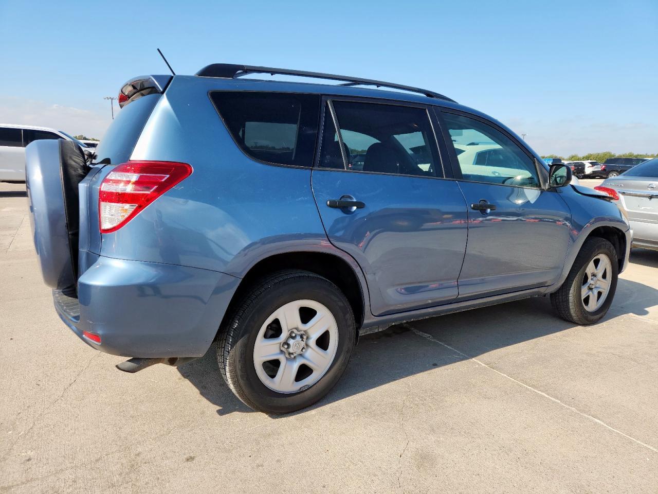 2011 Toyota Rav4 - Image 3