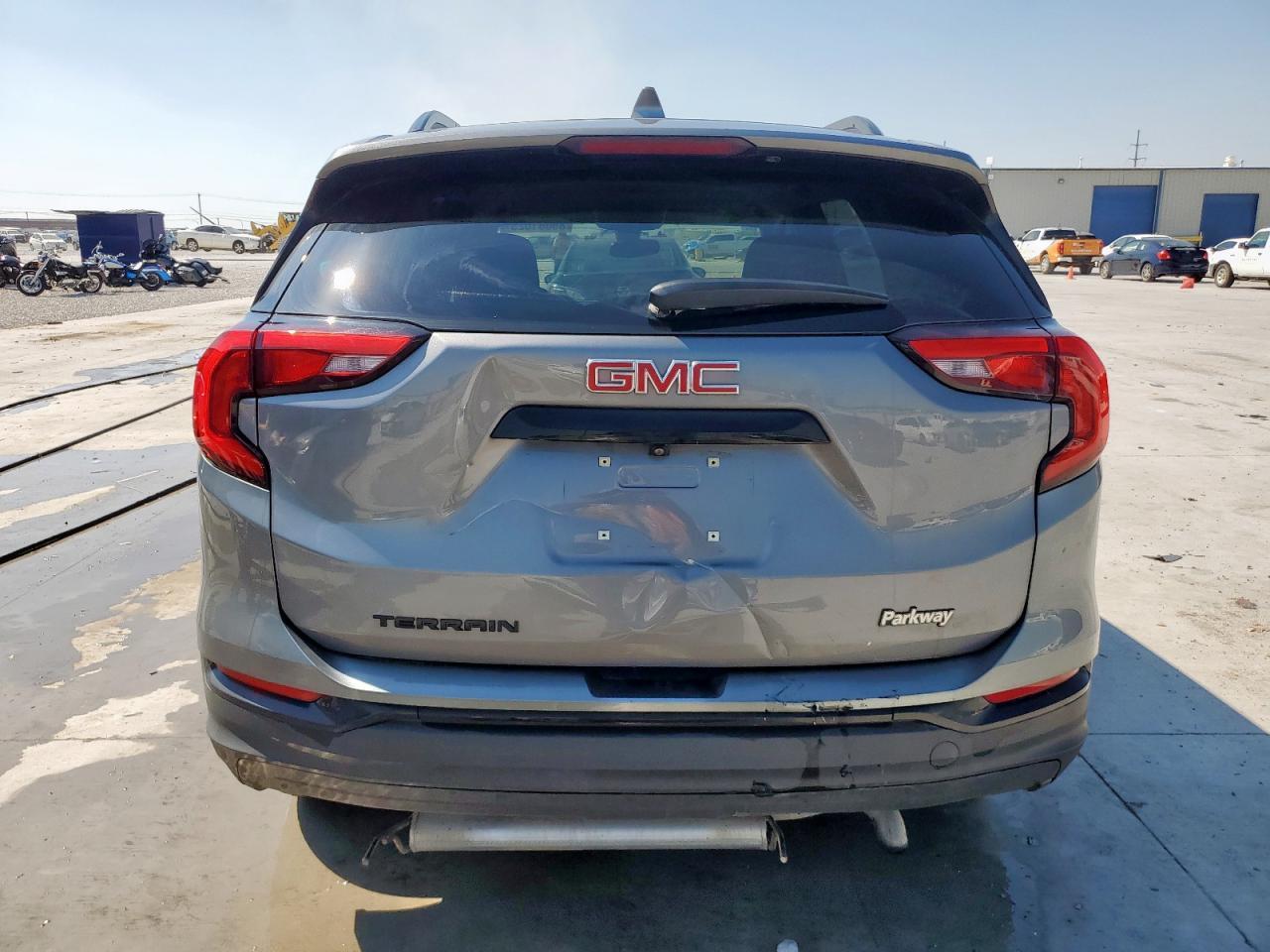 2020 GMC Terrain Sle - Image 6
