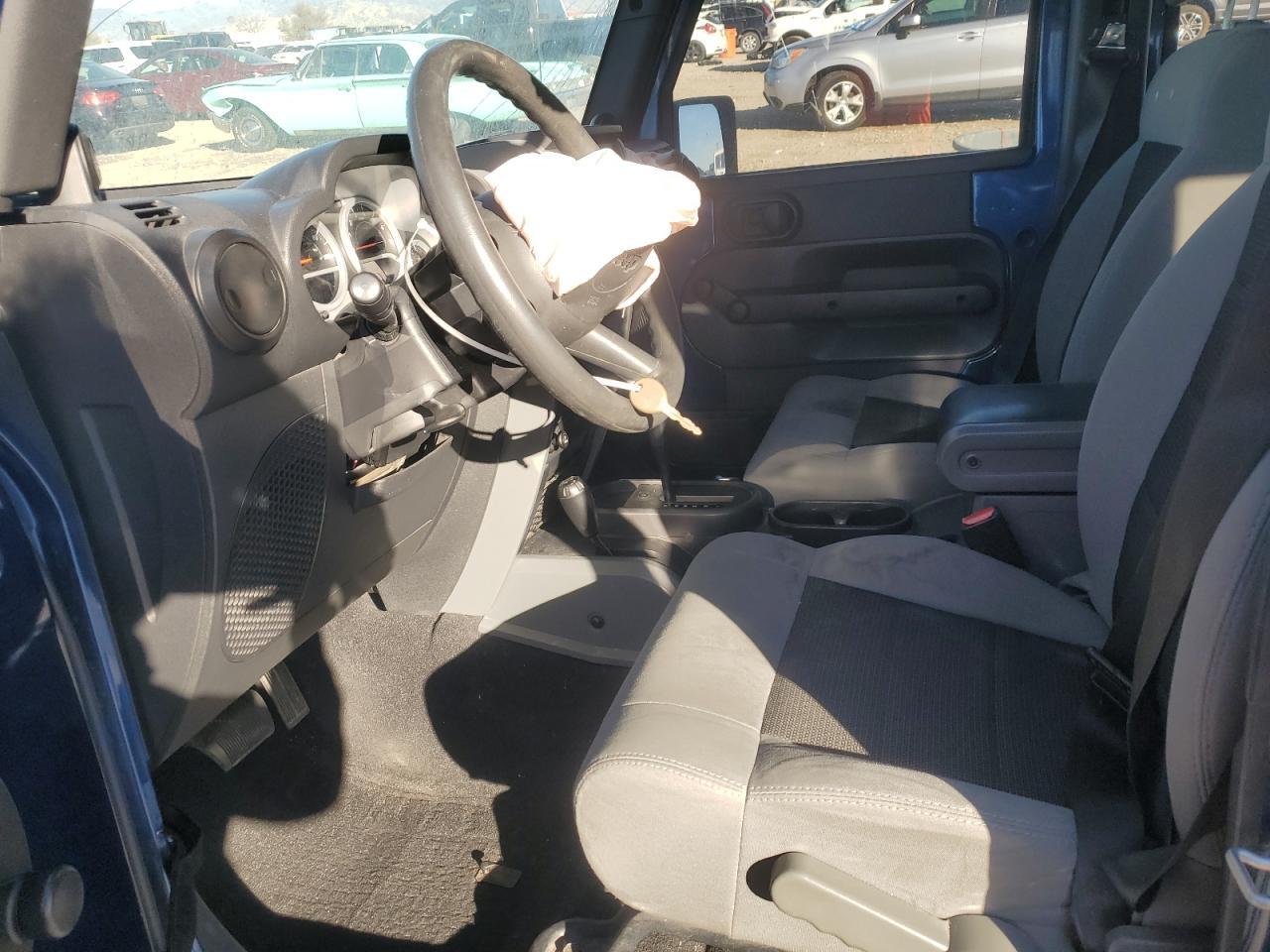 2010 Jeep Wrangler Unlimited Sport - Image 7