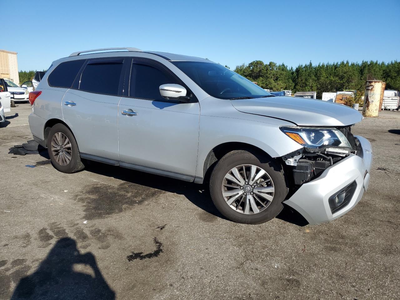 2019 Nissan Pathfinder S - Фото 4